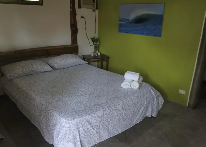 Wild Waves Surf-House