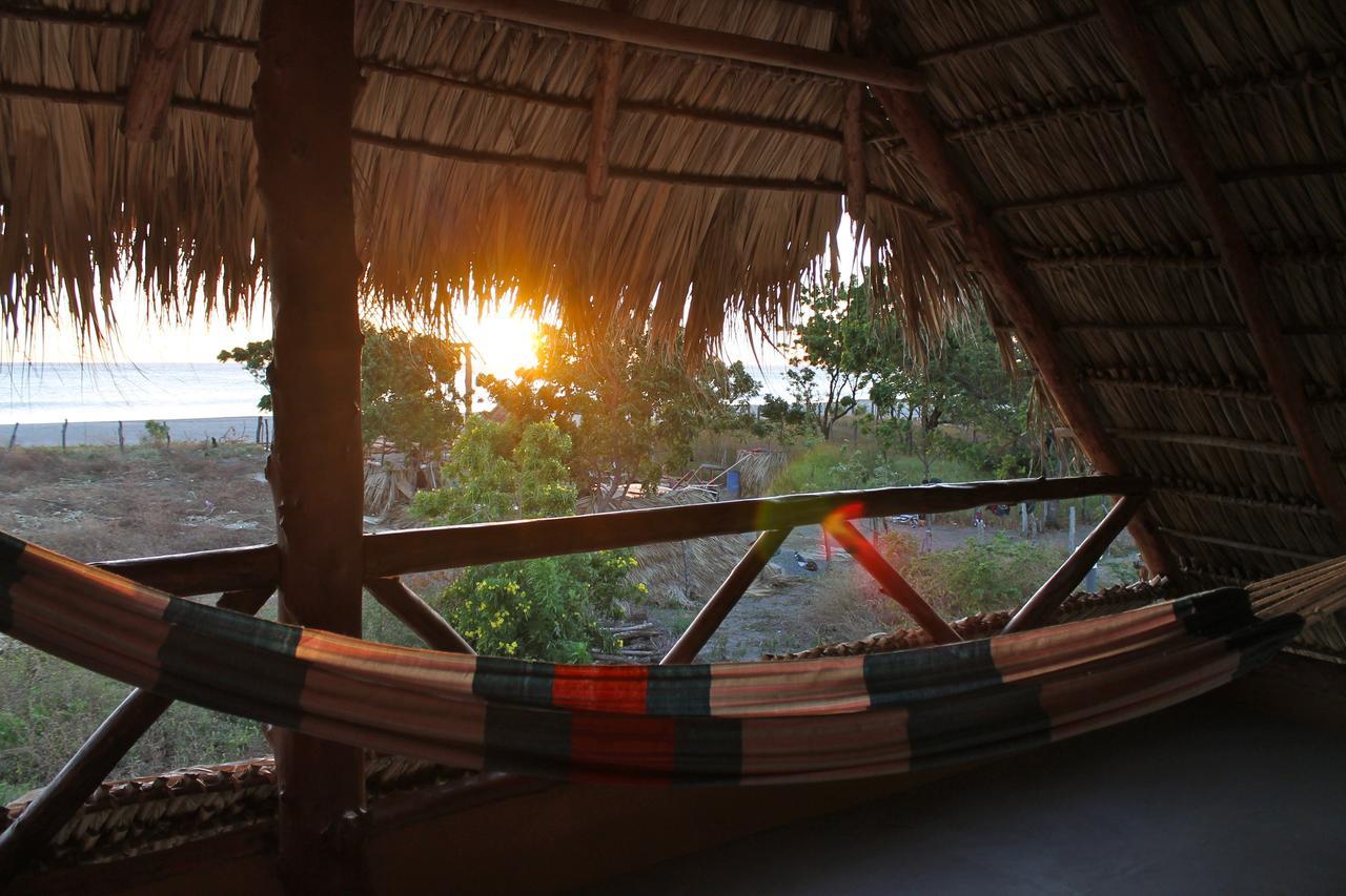 Lodge Wild Waves Surf-house Popoyo